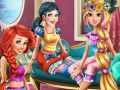 Παιχνίδι Disney Princesses Pyjama Party